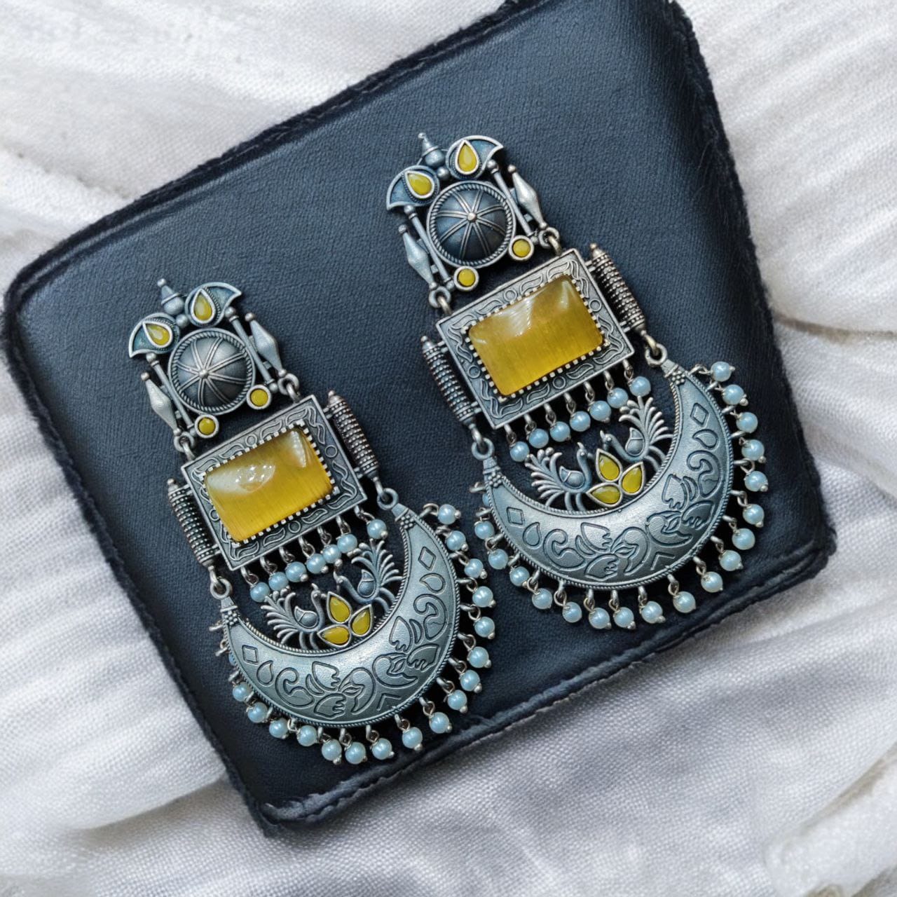 Vintage Look Oxidised Silver Monalisa Stone Earrings